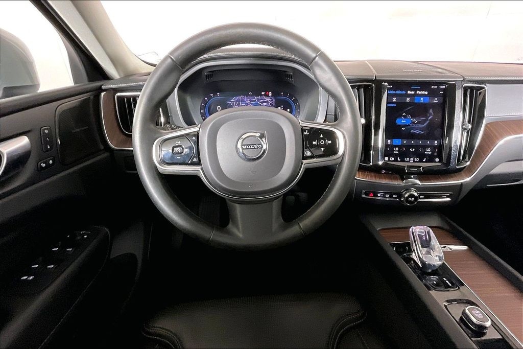 Certified 2023 Volvo XC60 B5 Ultimate Bright Theme SUV
