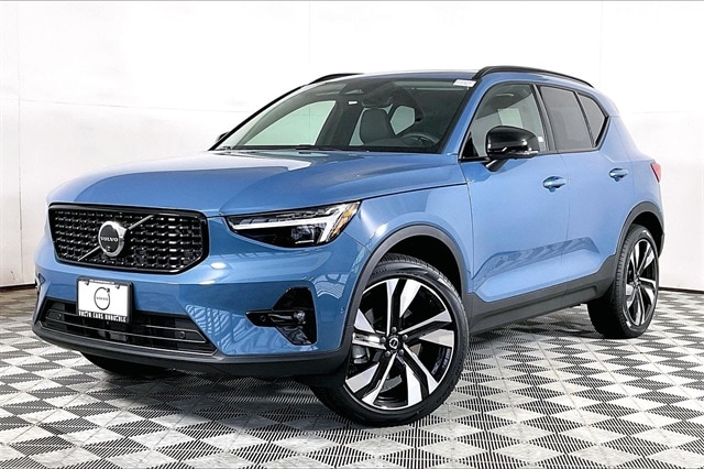 2025 Volvo XC40 Ultra's photo