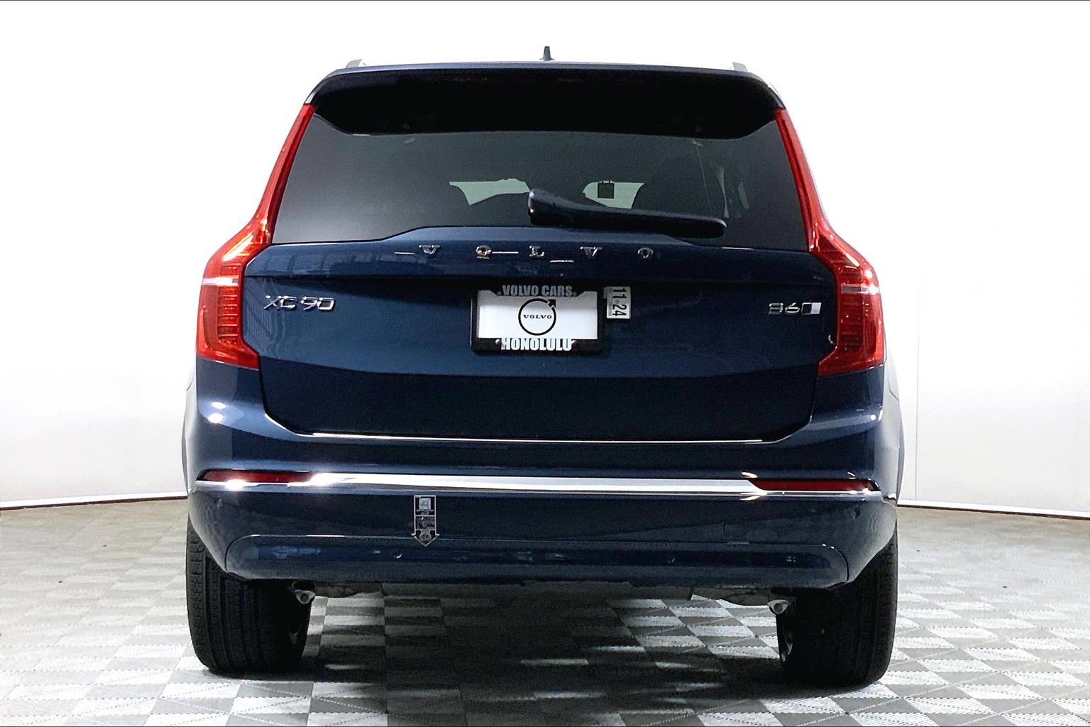 2023 Volvo XC90 AWD Plus photo 3