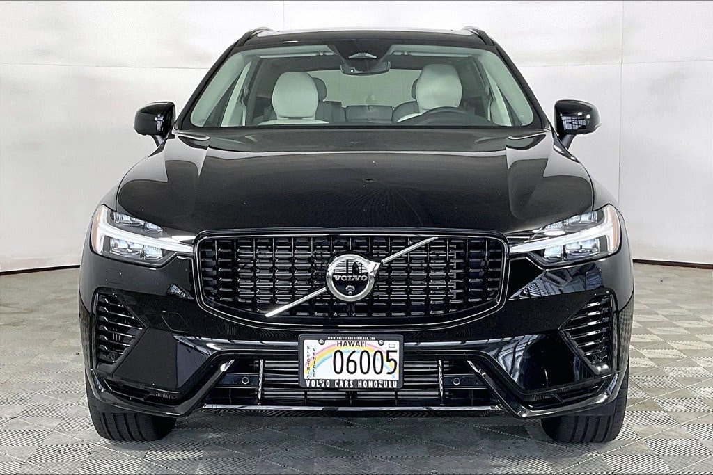 Certified 2025 Volvo XC60 Plug-In Hybrid T8 Plus SUV