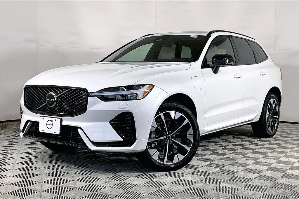 2026 Volvo XC60 T8 Plus Dark AWD's photo