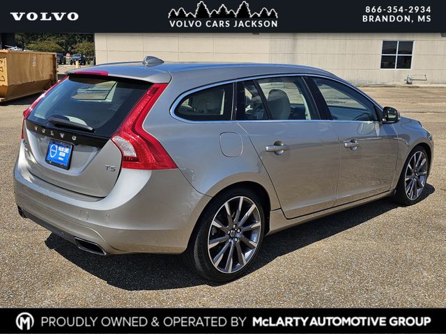 2015 Volvo V60 T5 Platinum Drive-E photo 4