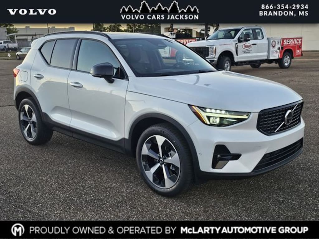 New 2026 Volvo XC40 B5 Plus SUV