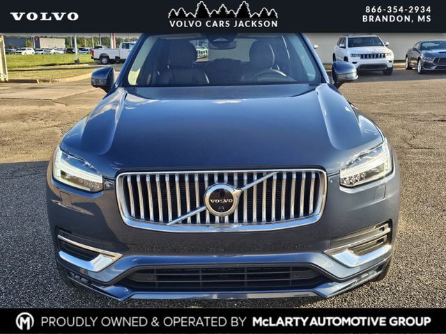 2023 Volvo XC90 B5 AWD Plus photo 2