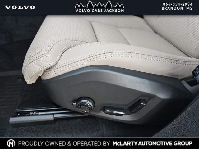 2026 Volvo XC90 Ultra - Photo 14