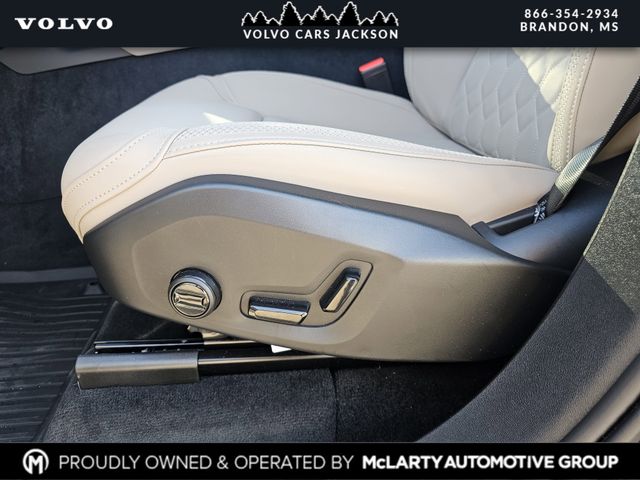 2026 Volvo XC90 Plus - Photo 11