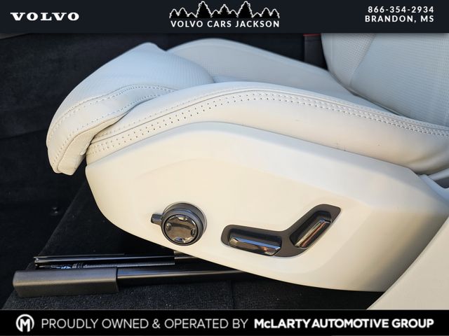 2026 Volvo XC90 Ultra - Photo 14