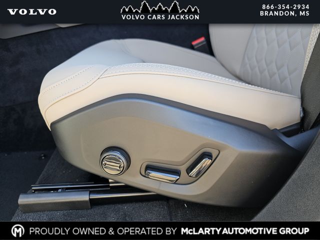 2026 Volvo XC90 Plus - Photo 14