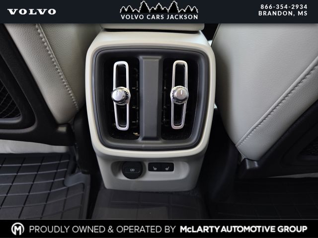 2026 Volvo XC40 Plus - Photo 20