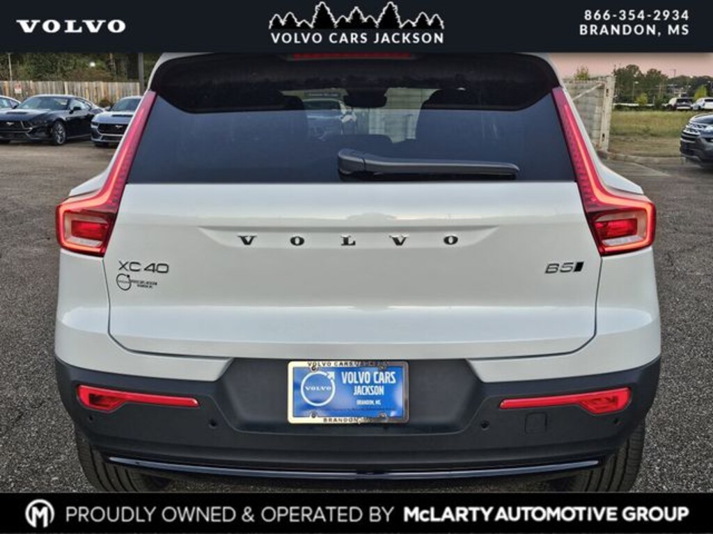 New 2026 Volvo XC40 B5 Plus SUV