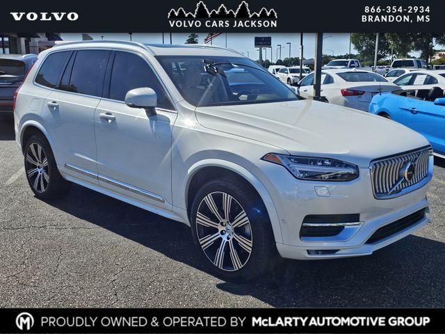 2024 Volvo XC90 Plus's photo