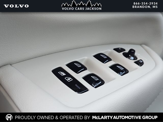 2026 Volvo XC90 Ultra - Photo 16