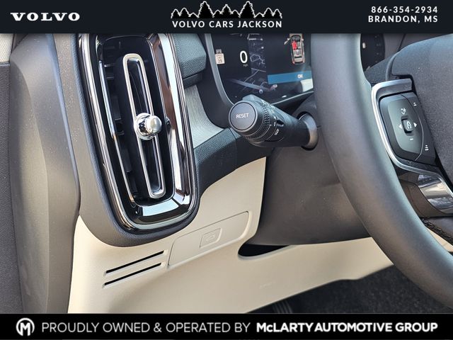2026 Volvo XC40 Plus - Photo 19