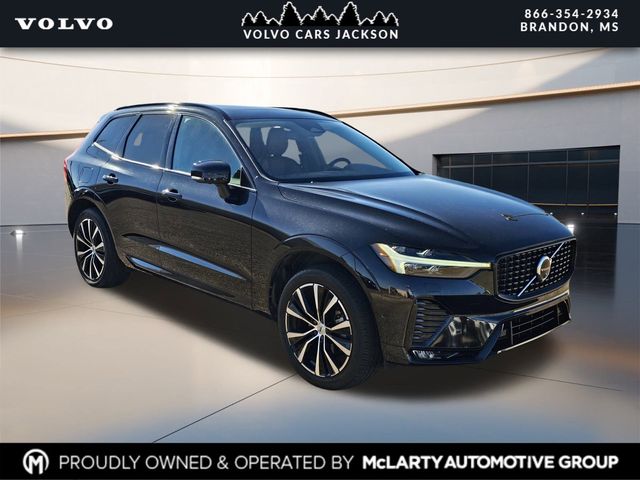 2024 Volvo XC60 Plus's photo