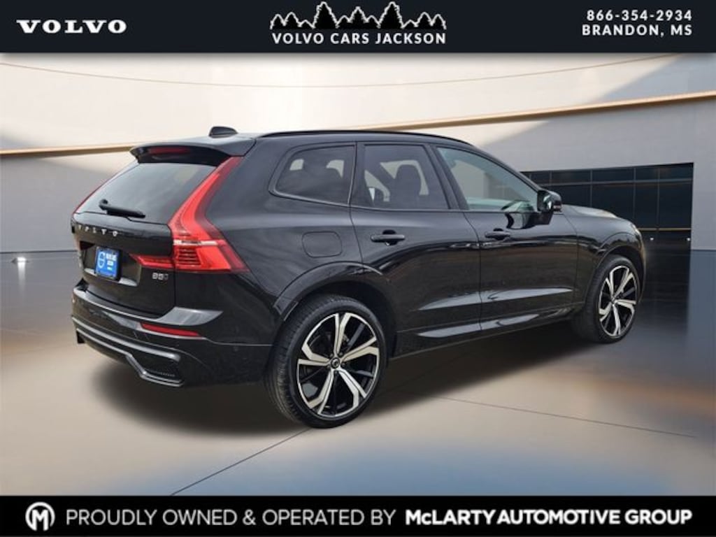 Used 2022 Volvo XC60 B5 AWD R-Design SUV