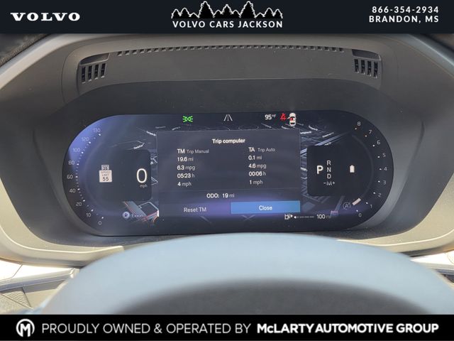 2026 Volvo XC60 Plus - Photo 9