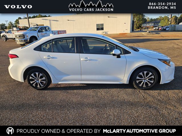 2022 Toyota Corolla Hybrid LE photo 3