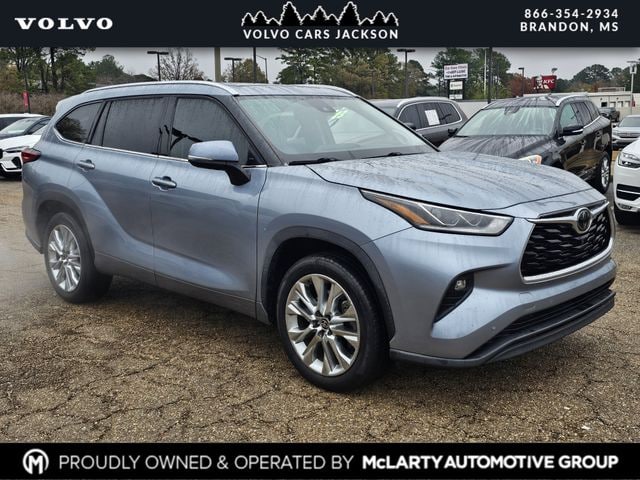 2021 Toyota Highlander Limited's photo