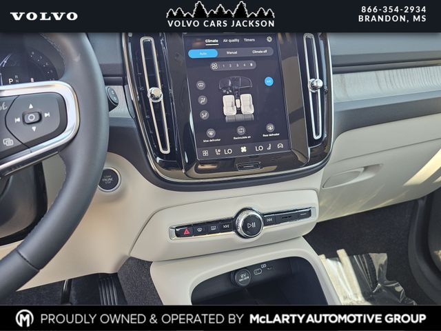 2026 Volvo XC40 Plus - Photo 10