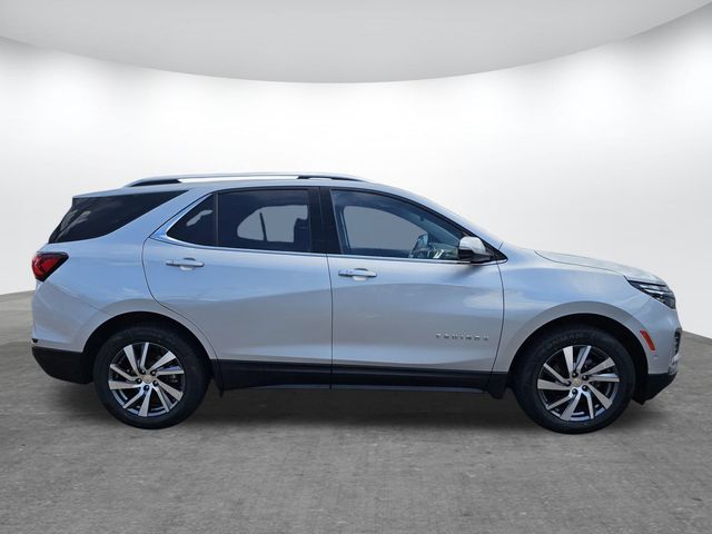 2022 Chevrolet Equinox Premier photo 2