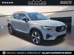 2026 Volvo XC40 B4 Plus FWD SUV