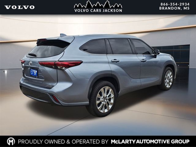 2021 Toyota Highlander Limited photo 4