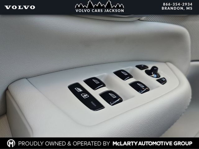 2026 Volvo XC90 Ultra - Photo 16