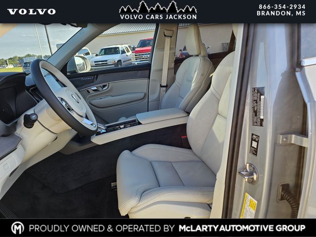 2026 Volvo XC90 Ultra - Photo 13