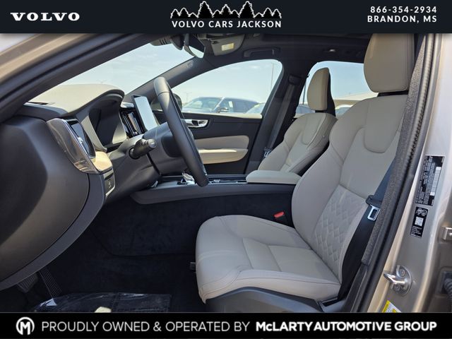 2026 Volvo XC60 Plus - Photo 10