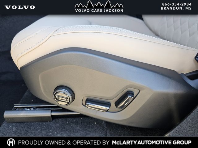 2026 Volvo XC90 Core - Photo 14