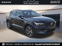 2026 Volvo XC40 B5 Core AWD SUV