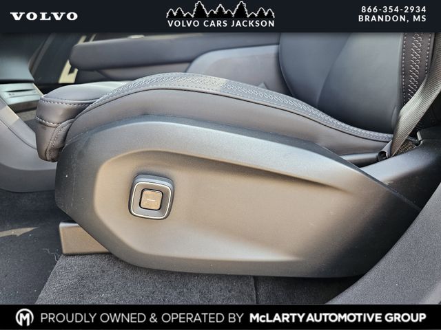 2025 Volvo EX90 Ultra - Photo 14