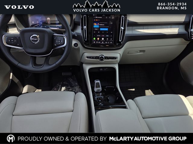 2026 Volvo XC40 Plus - Photo 8