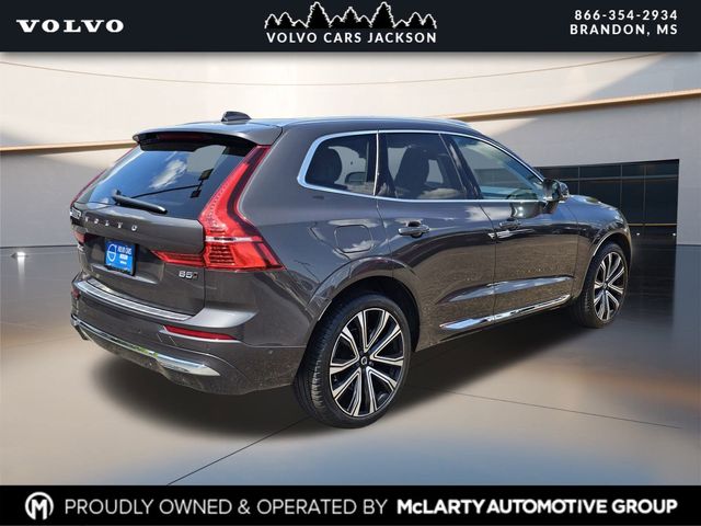 2023 Volvo XC60 B5 Ultimate photo 4