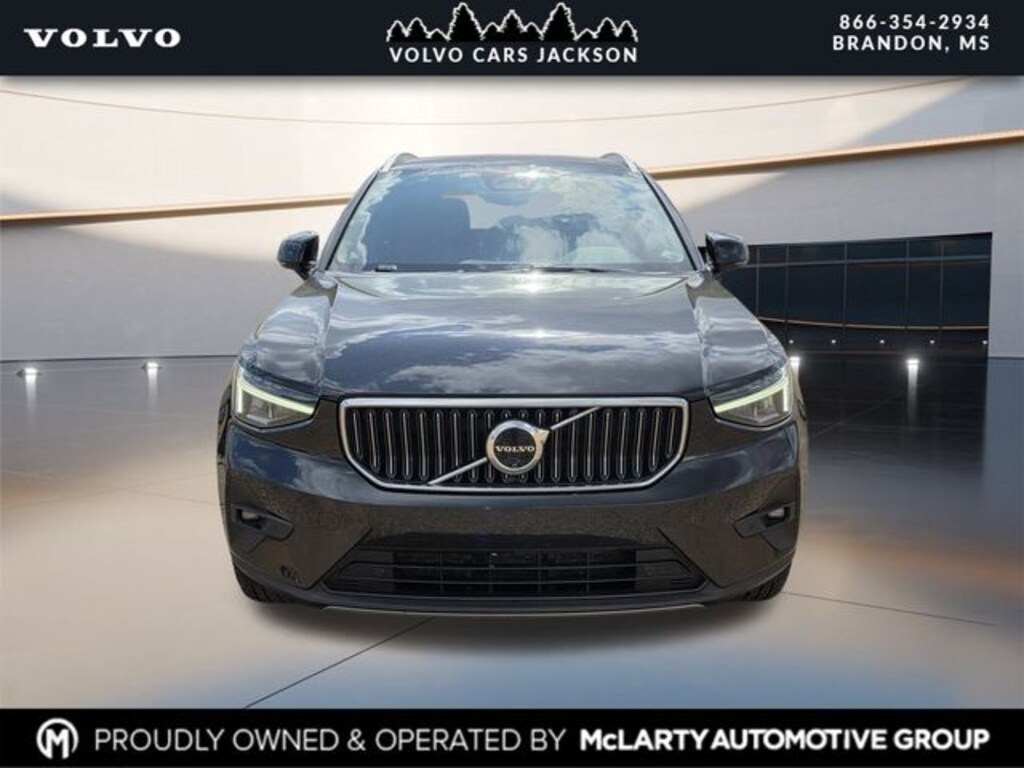 Used 2024 Volvo XC40 B5 Plus Bright SUV
