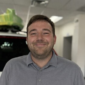 Staff member Austin Russell from ID_6e8cb6a09052