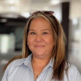 Staff member Jessica Borrouso from ID_6e8cb6a09052