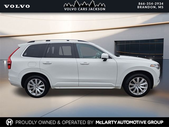 2018 Volvo XC90 T6 AWD Momentum photo 3