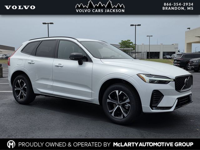 2026 Volvo XC60 B5 Core Dark AWD's photo