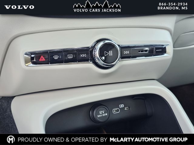 2026 Volvo XC40 Ultra - Photo 21