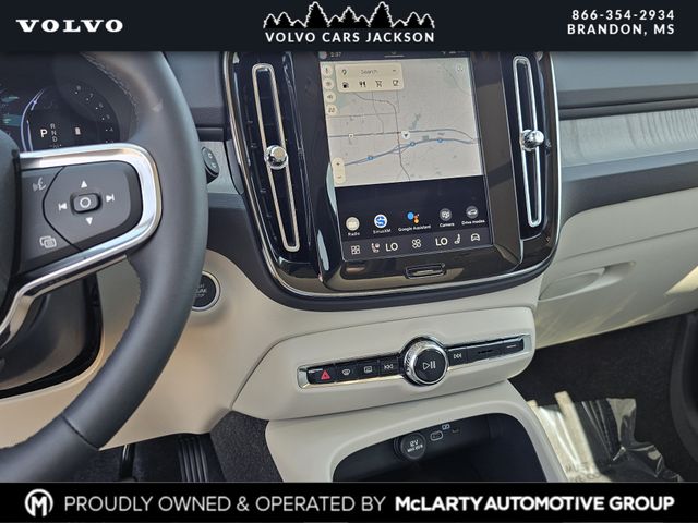 2026 Volvo XC40 Plus - Photo 9