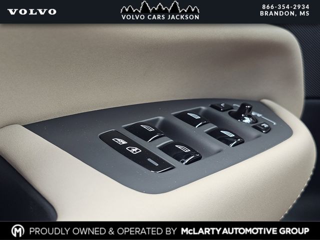 2026 Volvo XC90 Ultra - Photo 16