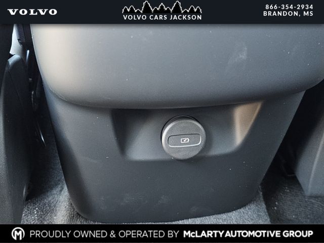 2026 Volvo XC90 Plus - Photo 19