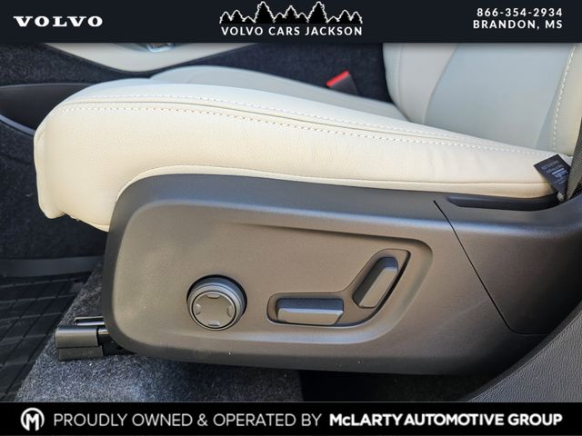 2026 Volvo XC40 Ultra - Photo 14