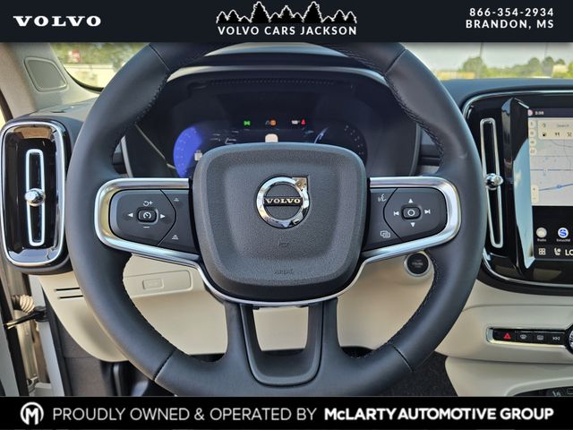 2026 Volvo XC40 Plus - Photo 24