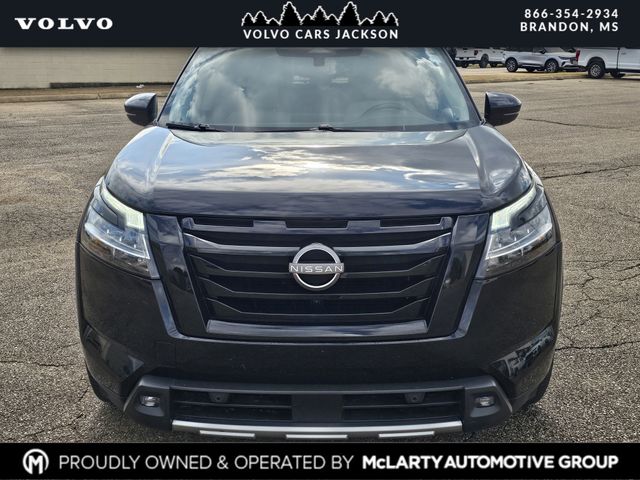 2022 Nissan Pathfinder SL photo 2