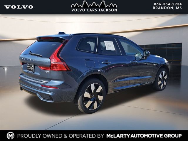 2025 Volvo XC60 Hybrid T8 Plus photo 4