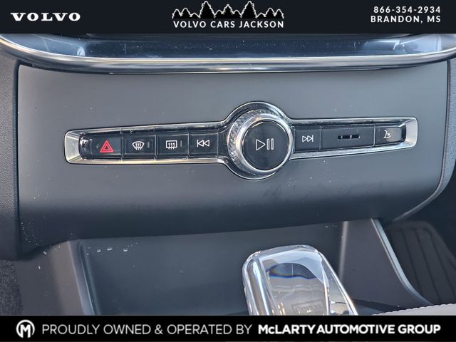 2026 Volvo XC90 Plus - Photo 19