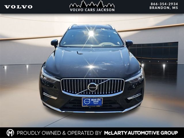 2023 Volvo XC60 B5 Ultimate Polestar photo 2