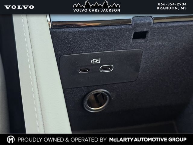 2026 Volvo XC90 Ultra - Photo 23